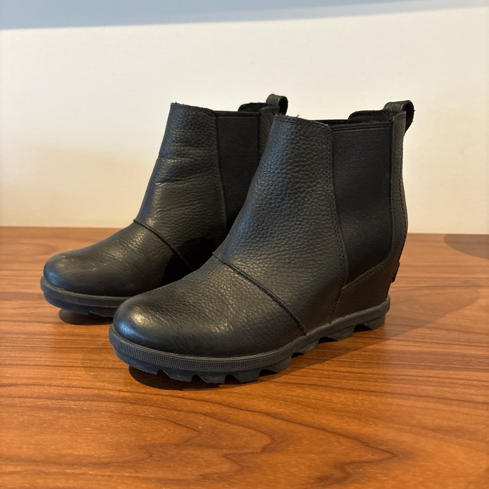Sorel Black Leather Joan of Arctic Wedge Boots